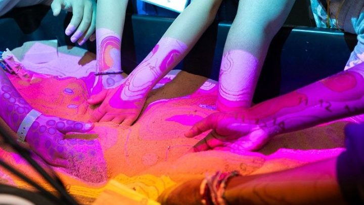 1,000 Museum Visitors Dive Into NASA Sea Level Science on World Ocean Day