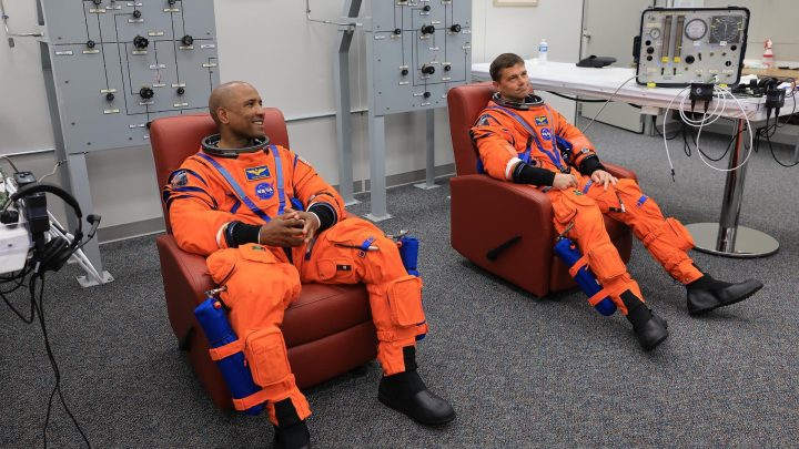 NASA Names Two Artemis II Astronauts to Emeritus Program
