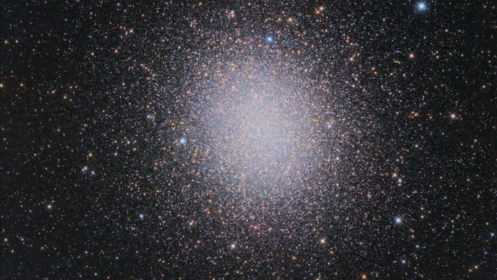 APOD: 2026 September 25 – Globular Star Cluster Omega Centauri